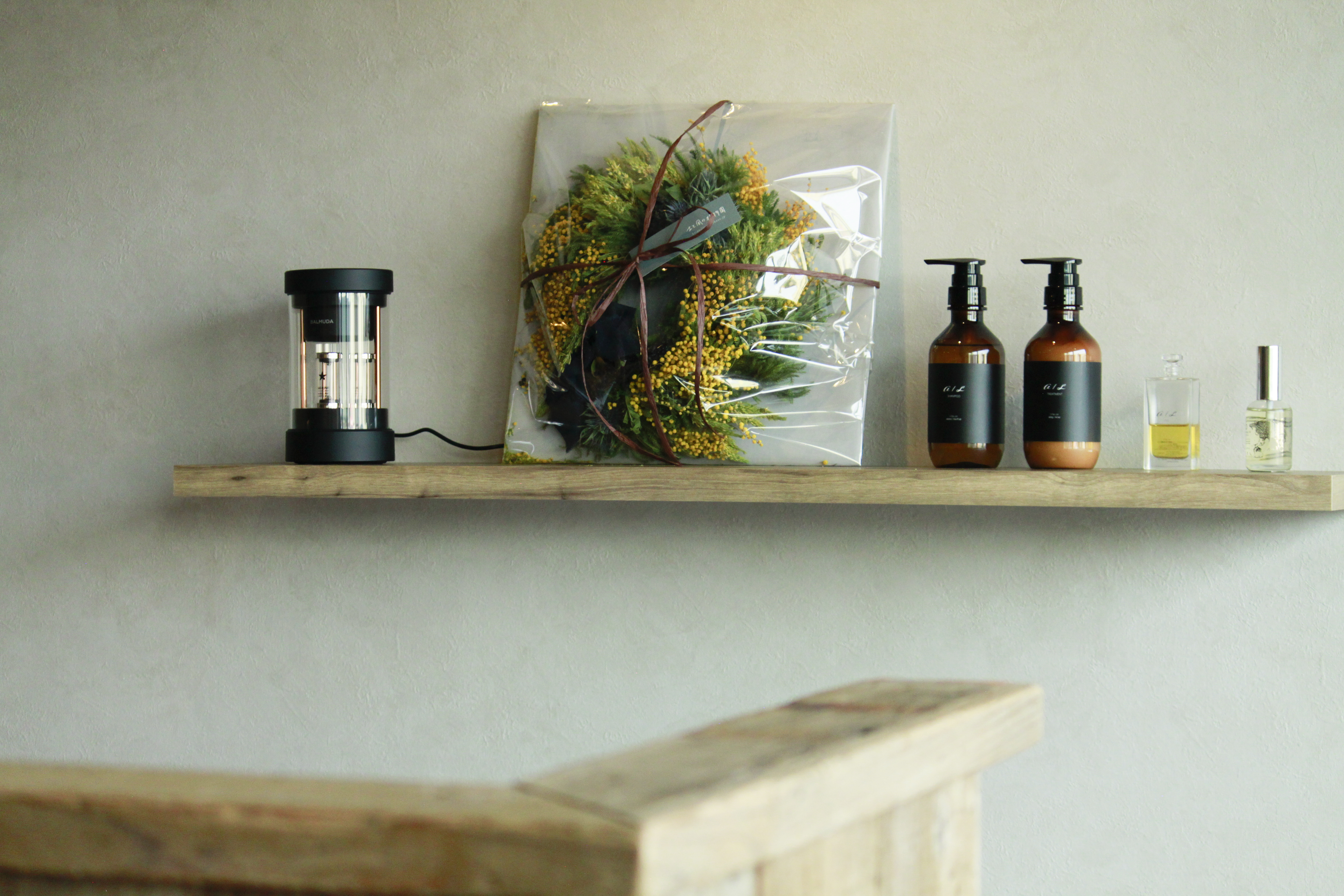 狭い空間を広く見せる!自宅サロンのレイアウト術